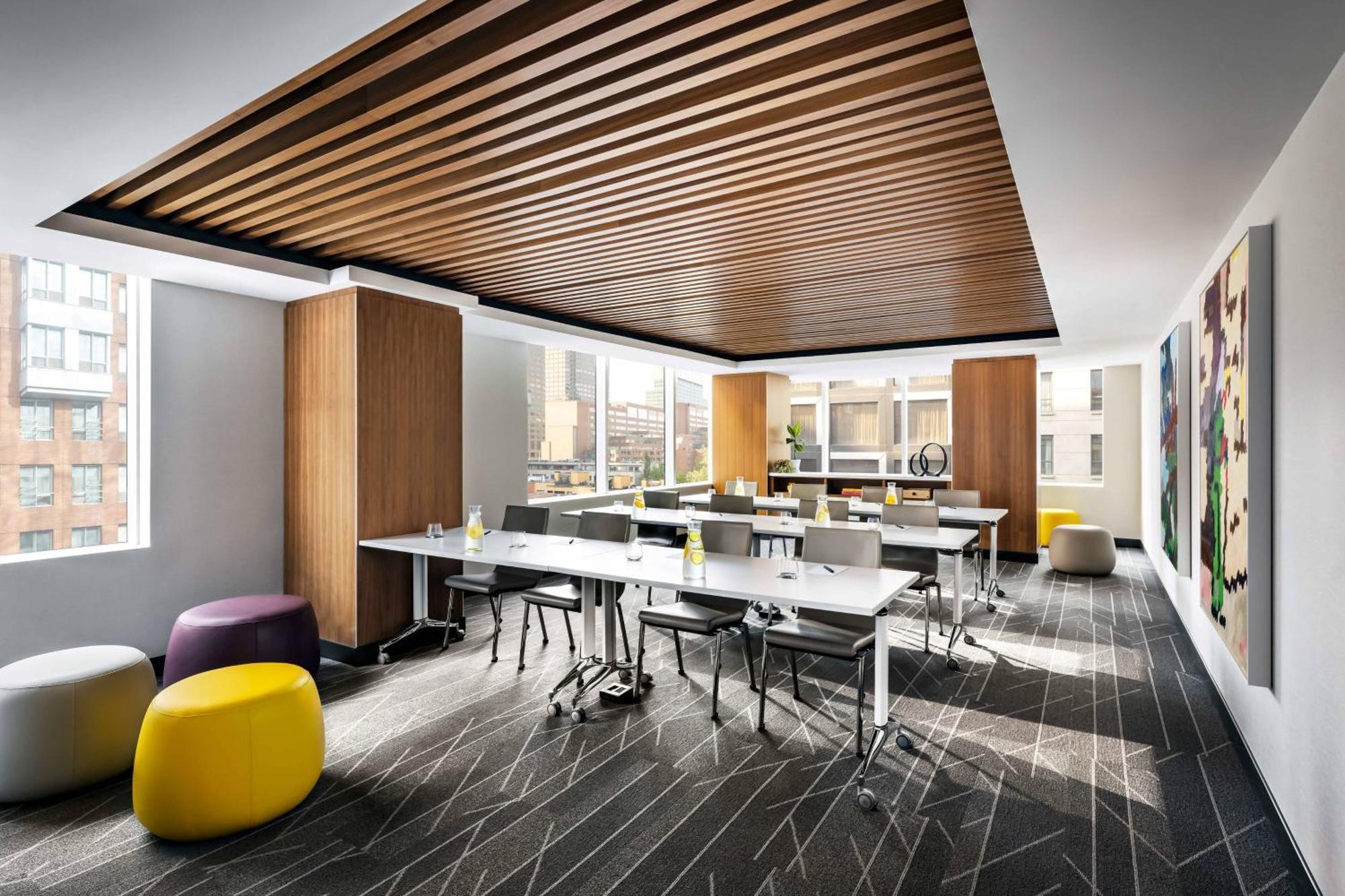 Humaniti Hotel Montreal, Autograph Collection Exterior foto